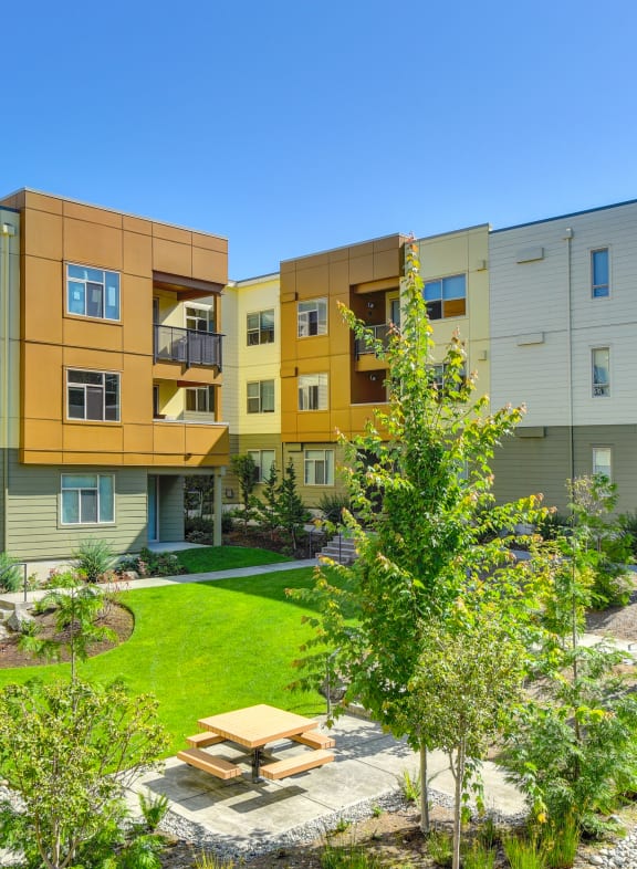 Madison Bellevue Apartments Apartments in Bellevue, WA